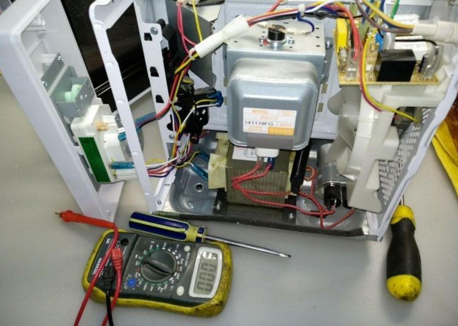 Ремонт микроволновки с выездом. Садовая